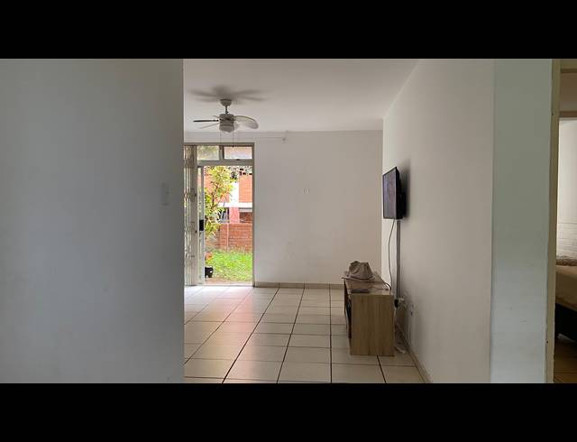 1.5 BEDROOM FLAT FOR SALE IN GLENWOOD